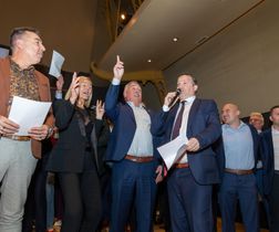 241207_BoriannBe_voor_KVWA_zaal-0355